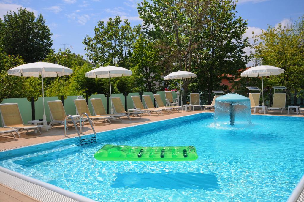 Hotel Prater Cesenatico Exterior photo